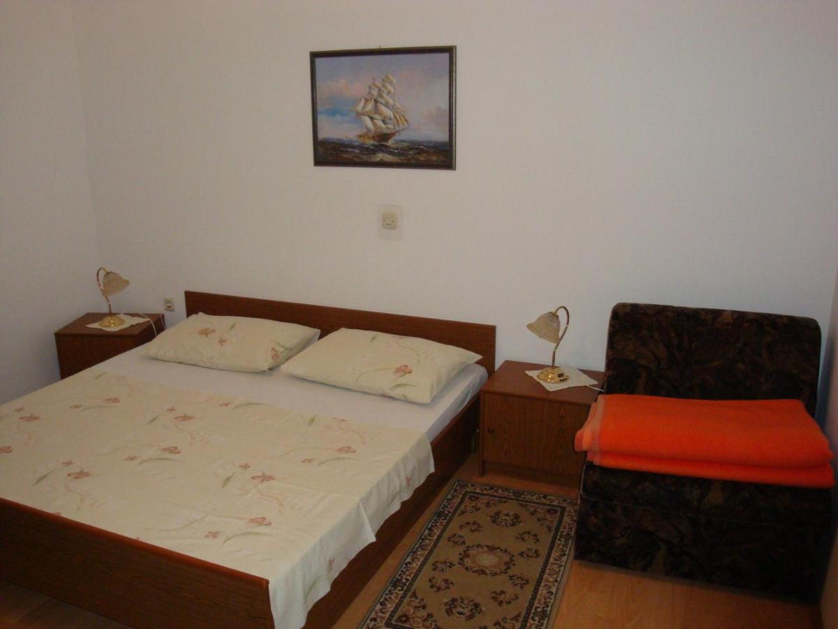 Apartments By The Sea Barbat, Rab - 17620 Barbat na Rabu Exterior foto