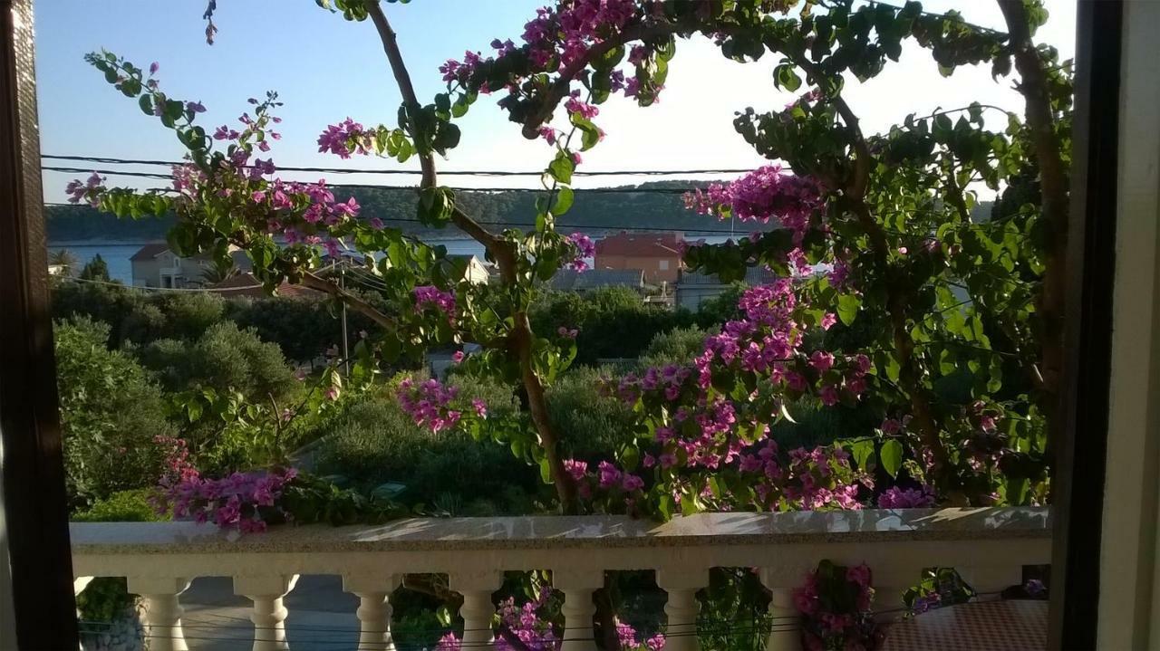 Apartments By The Sea Barbat, Rab - 17620 Barbat na Rabu Exterior foto